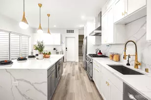 11870 SE 5th St, Bellevue, WA 98005 - Photo 9