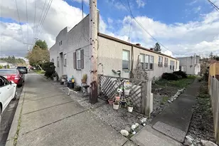 606 Greenleaf Ave, Burlington, WA 98233 - Photo 3