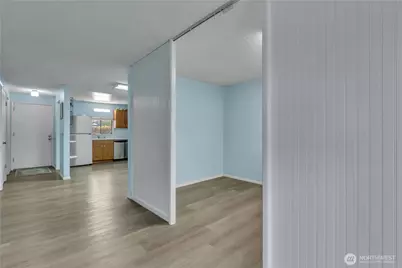 13704 37th Avenue S #59, Tukwila, WA 98168 - Photo 11