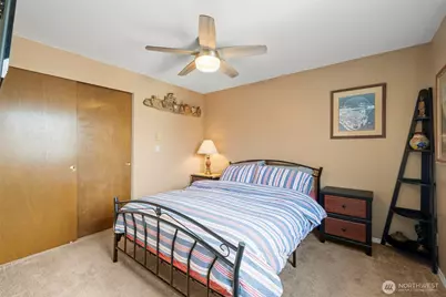 2007 E 15th Street, Bremerton, WA 98310 - Photo 17