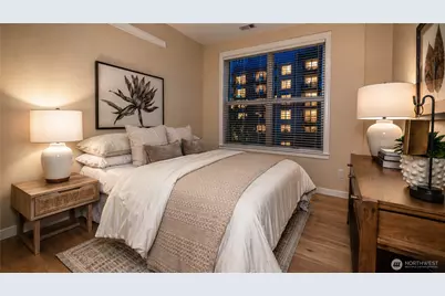 10042 Main Street #427, Bellevue, WA 98004 - Photo 23