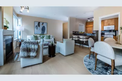 10042 Main Street #427, Bellevue, WA 98004 - Photo 7