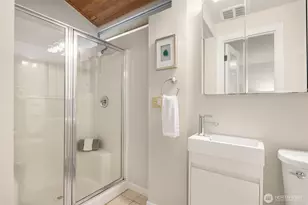 16042 Lake Hills Blvd, Bellevue, WA 98008 - Photo 13