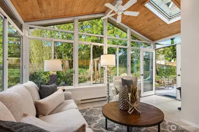 16042 Lake Hills Boulevard, Bellevue, WA 98008 - Photo 15