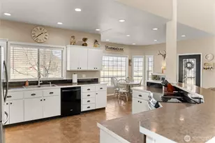 31 Rooster Flats, Oroville, WA 98844 - Photo 11