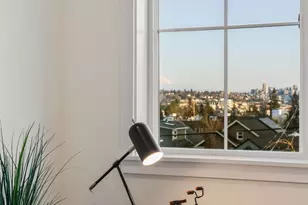 1004 N 48th St, Seattle, WA 98103 - Photo 15