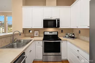 1855 Trossachs Blvd SE, Sammamish, WA 98075 - Photo 9