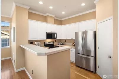 1855 Trossachs Boulevard SE #206, Sammamish, WA 98075 - Photo 11