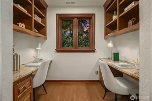 2409 29th Ave W, Seattle, WA 98199 - Photo 19