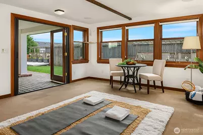 2409 29th Avenue W, Seattle, WA 98199 - Photo 29