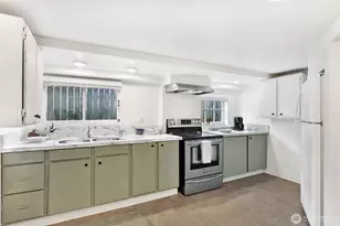 7043 24th Ave NW, Seattle, WA 98117 - Photo 23