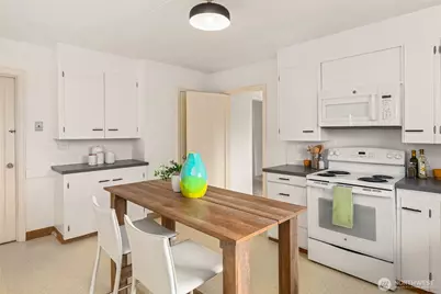 1202 NE 97th Street, Seattle, WA 98115 - Photo 11