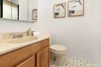 14514 NE 5th Street, Bellevue, WA 98007 - Photo 15