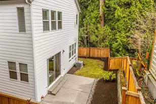 24509 NE 13th Pl, Sammamish, WA 98074 - Photo 33