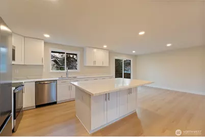 14522 NE 5th Street, Bellevue, WA 98007 - Photo 3