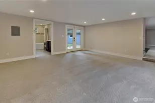 3645 67th Ave W, University Place, WA 98466 - Photo 9