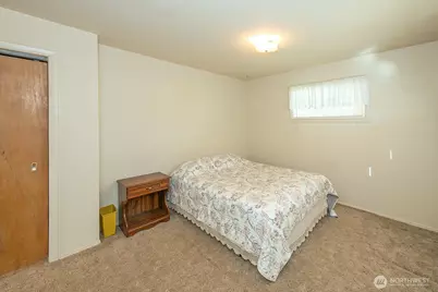 318 NE Lambert Avenue, College Place, WA 99324 - Photo 13