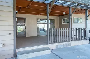 318 NE Lambert Ave, College Place, WA 99324 - Photo 5