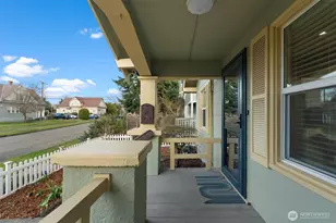 712 S 58th St, Tacoma, WA 98408 - Photo 5