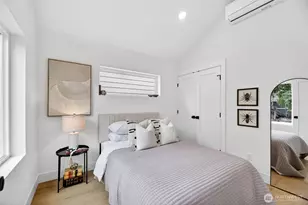 11013 Goodwin Way NE, Seattle, WA 98125 - Photo 13