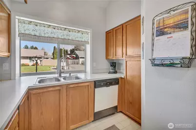 126 117th Street E, Tacoma, WA 98445 - Photo 11