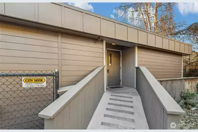 2034 14th Ave W #302, Seattle, WA 98119 - Photo 17