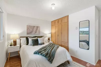 2034 14th Ave W #302, Seattle, WA 98119 - Photo 11