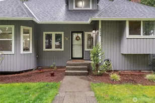 6014 207th Ave E, Bonney Lake, WA 98391 - Photo 3