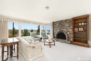 3113 W Harley St, Seattle, WA 98199 - Photo 3