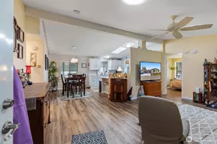 818 82nd St E, Tacoma, WA 98404 - Photo 7