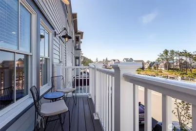 203 Market Street #D, Pacific Beach, WA 98571 - Photo 1