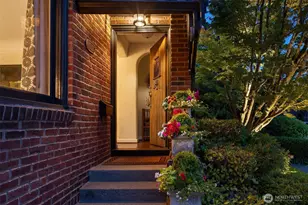 4737 46th Ave NE, Seattle, WA 98105 - Photo 3