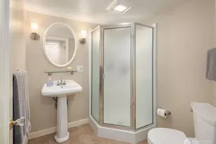 4737 46th Ave NE, Seattle, WA 98105 - Photo 29