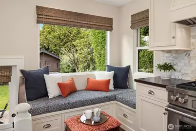 4737 46th Avenue NE, Seattle, WA 98105 - Photo 13