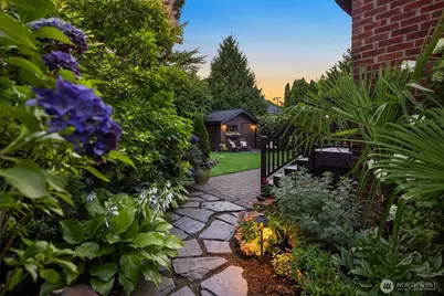 4737 46th Avenue NE, Seattle, WA 98105 - Photo 31