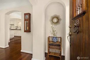 4737 46th Ave NE, Seattle, WA 98105 - Photo 3