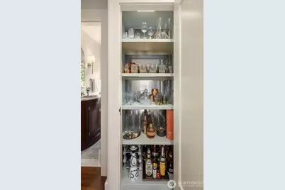 4737 46th Avenue NE, Seattle, WA 98105 - Photo 7