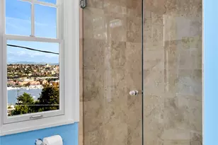 406 Galer St, Seattle, WA 98109 - Photo 23