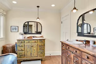 406 Galer St, Seattle, WA 98109 - Photo 31