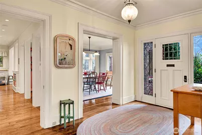 406 Galer Street, Seattle, WA 98109 - Photo 5