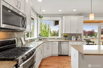 18616 33rd Place NE, Snohomish, WA 98290 - Photo 9