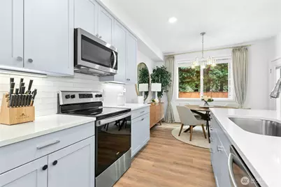 118 171st Place SW #B, Bothell, WA 98012 - Photo 9