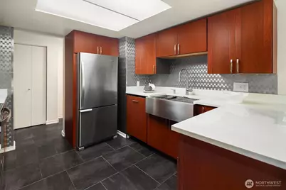 17417 Ashworth Avenue N #203, Shoreline, WA 98133 - Photo 9