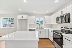 3111 3113 E Camellia Way, Port Orchard, WA 98366 - Photo 9