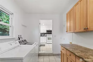 13054 30th Ave NE, Seattle, WA 98125 - Photo 11