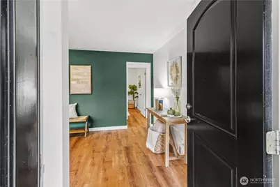 13054 30th Avenue NE, Seattle, WA 98125 - Photo 3