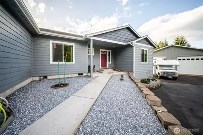 946 Paine Road, Castle Rock, WA 98611 - Photo 5