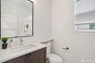 12332 38th Ave NE, Seattle, WA 98125 - Photo 11