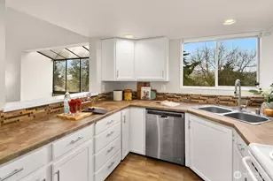 15175 Sunwood Blvd, Tukwila, WA 98188 - Photo 9