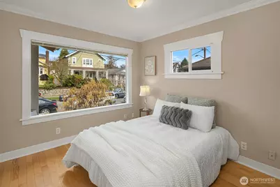 1341 N 78th Street, Seattle, WA 98103 - Photo 11